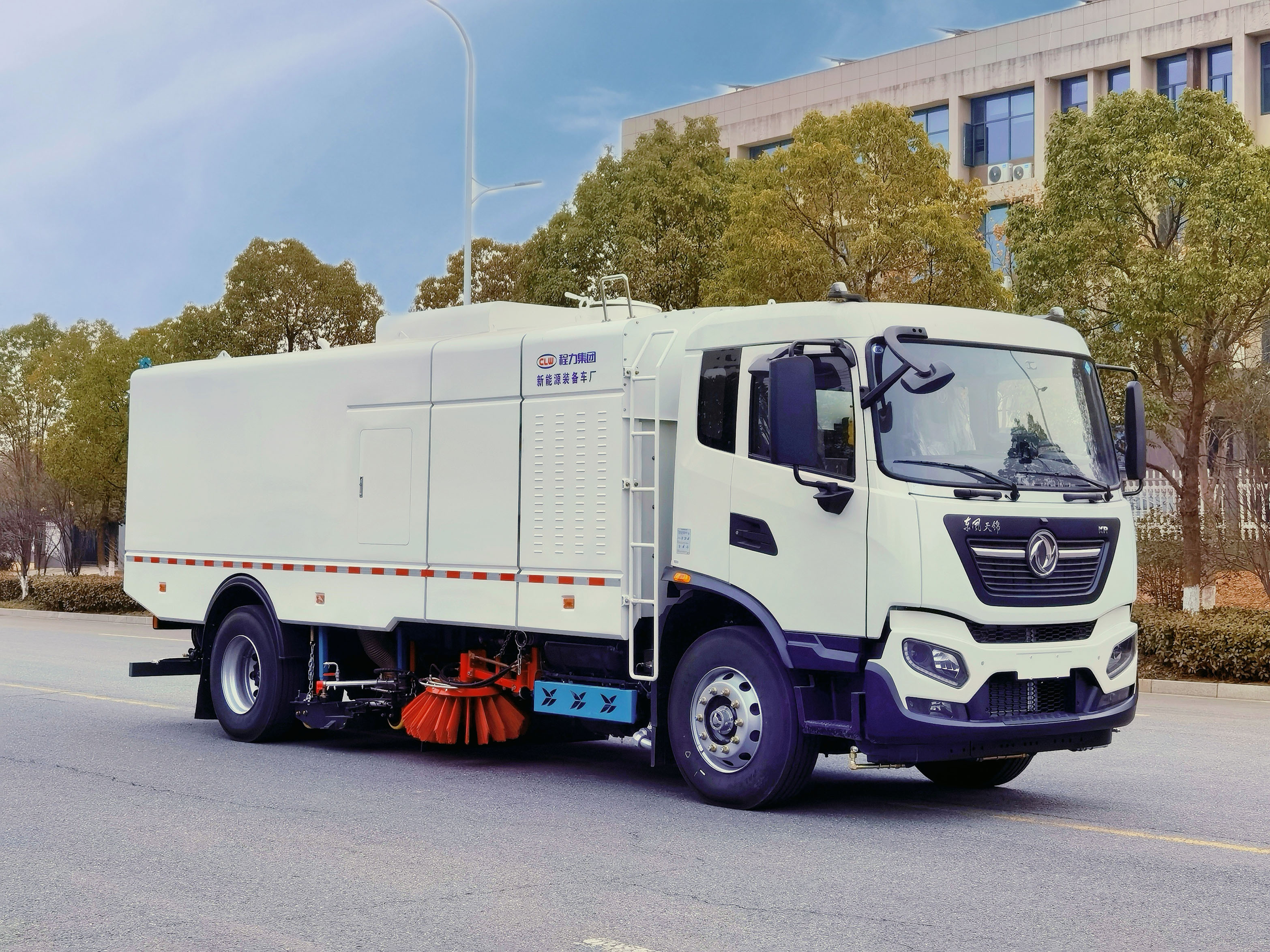 東風天錦10方純電動多功能洗掃車圖片1