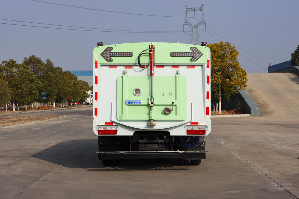 東風凱普特10方純電動洗掃車EV圖片5